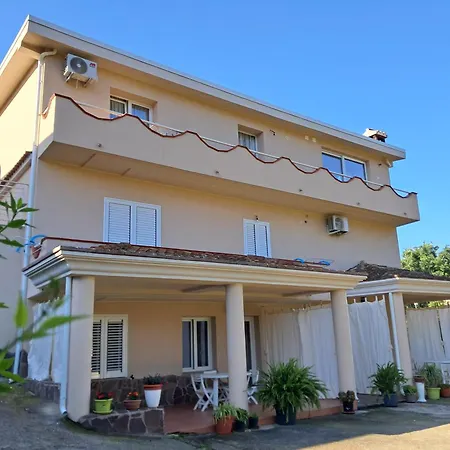Serra Apartment